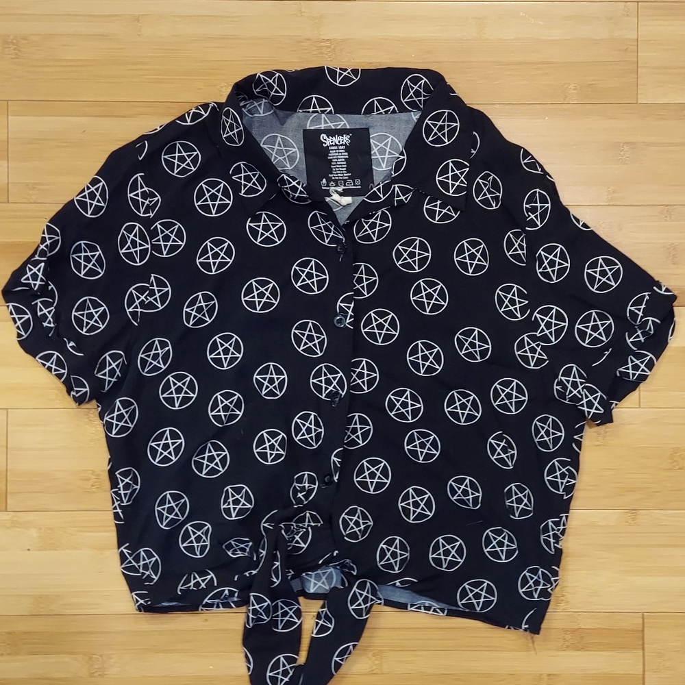 Spencer's Pentagram Tie-Front Button-Up Shirt Size Large